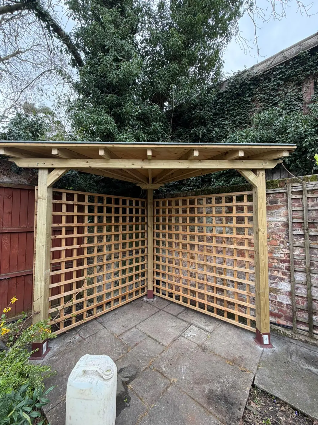 Pergolas & trellis by Fisher’s Fencing and Landscaping